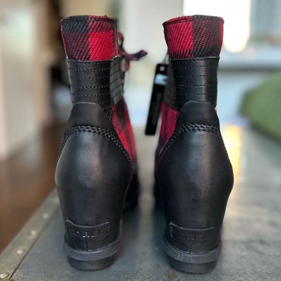 SOREL Lexie Wedge Boots in Tartan Black - Picture 9 of 13